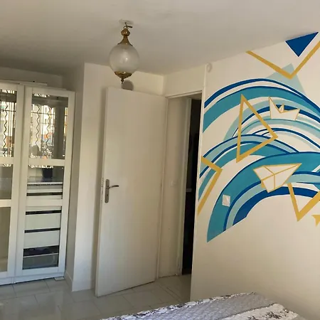 Homestay Artscape *